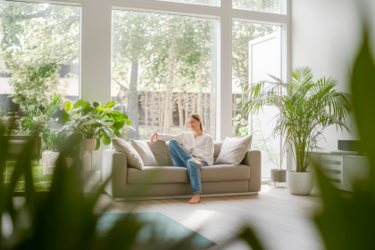 Qualité de l'air intérieur : critères immobiliers essentiels pour les personnes souffrant d'allergies